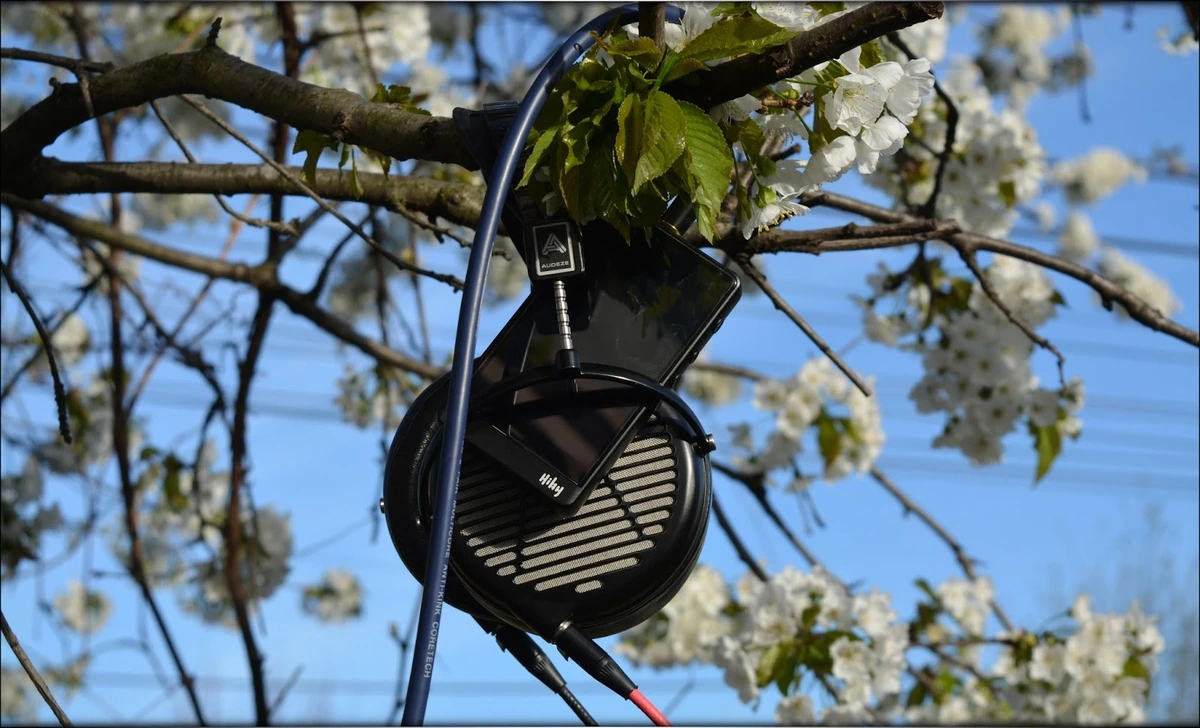 Audeze LCD-MX4 - Precisely Amazing! Audeze LCD-MX4 - Precisely Amazing!