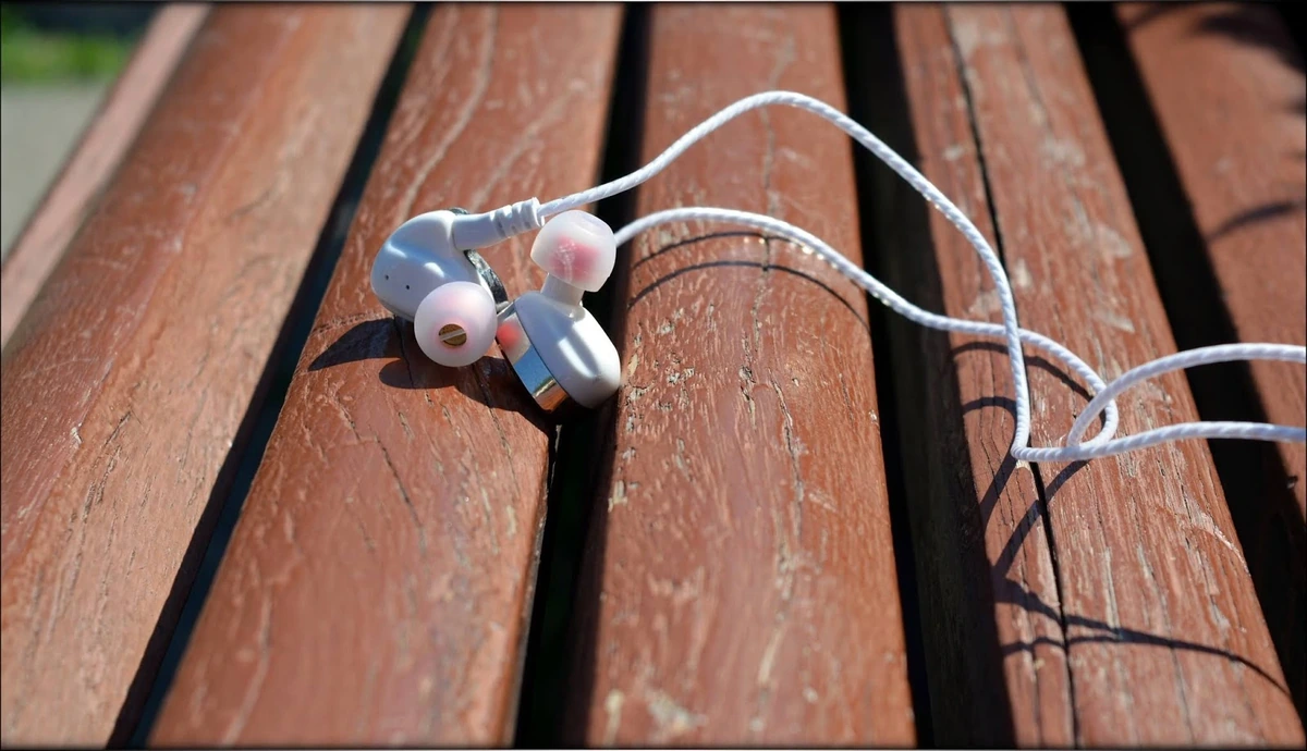 Intrigued by Energy - Simphonio Xcited2 IEMs Review