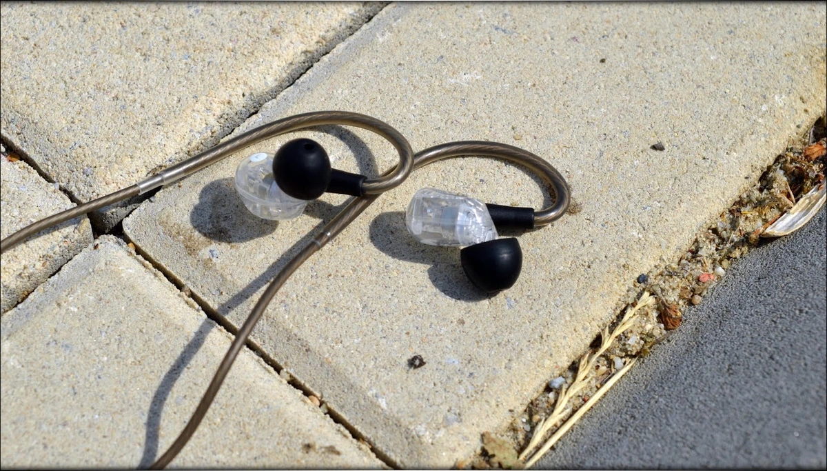 Advanced Model 3 Bluetooth IEMs Review - Audiophile-Heaven