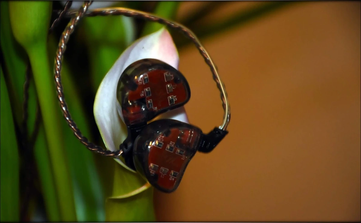 Knowledge Zenith KZ ZS-10 IEMs Review