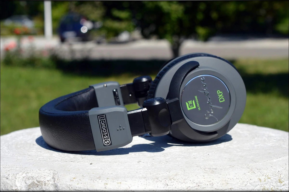 Ultrasone Signature DXP Headphones Review Ultrasone Signature DXP Headphones Review