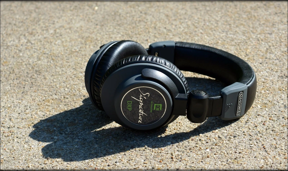 Ultrasone Signature DXP Headphones Review Ultrasone Signature DXP Headphones Review
