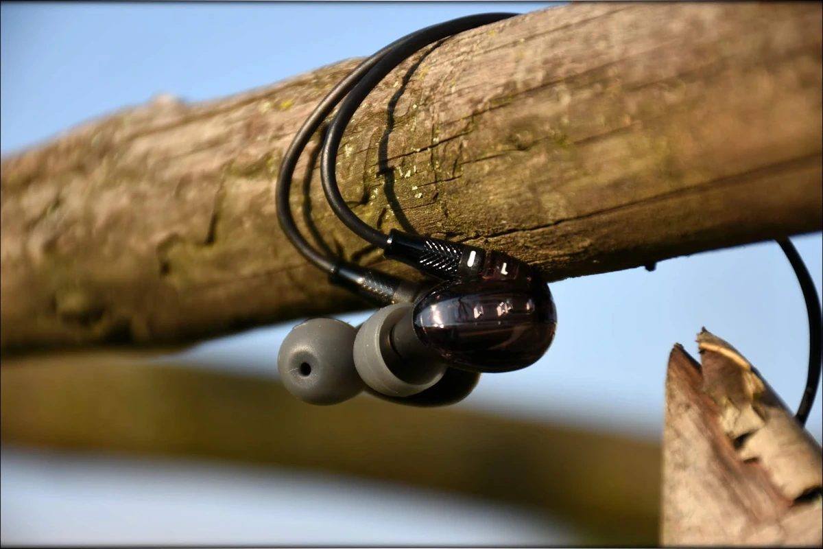 NuForce Dynamic BE2 and HEM8 IEMs Review Photo