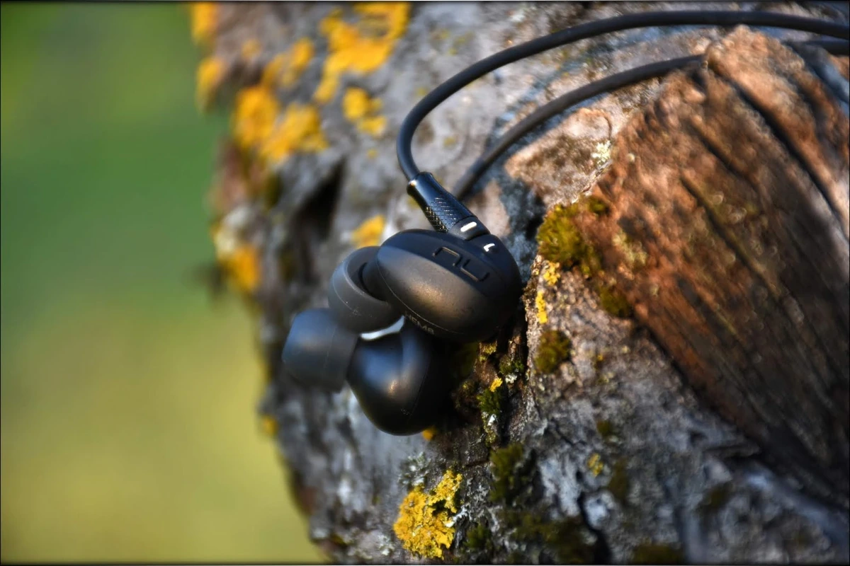 NuForce Dynamic BE2 and HEM8 IEMs Review Photo