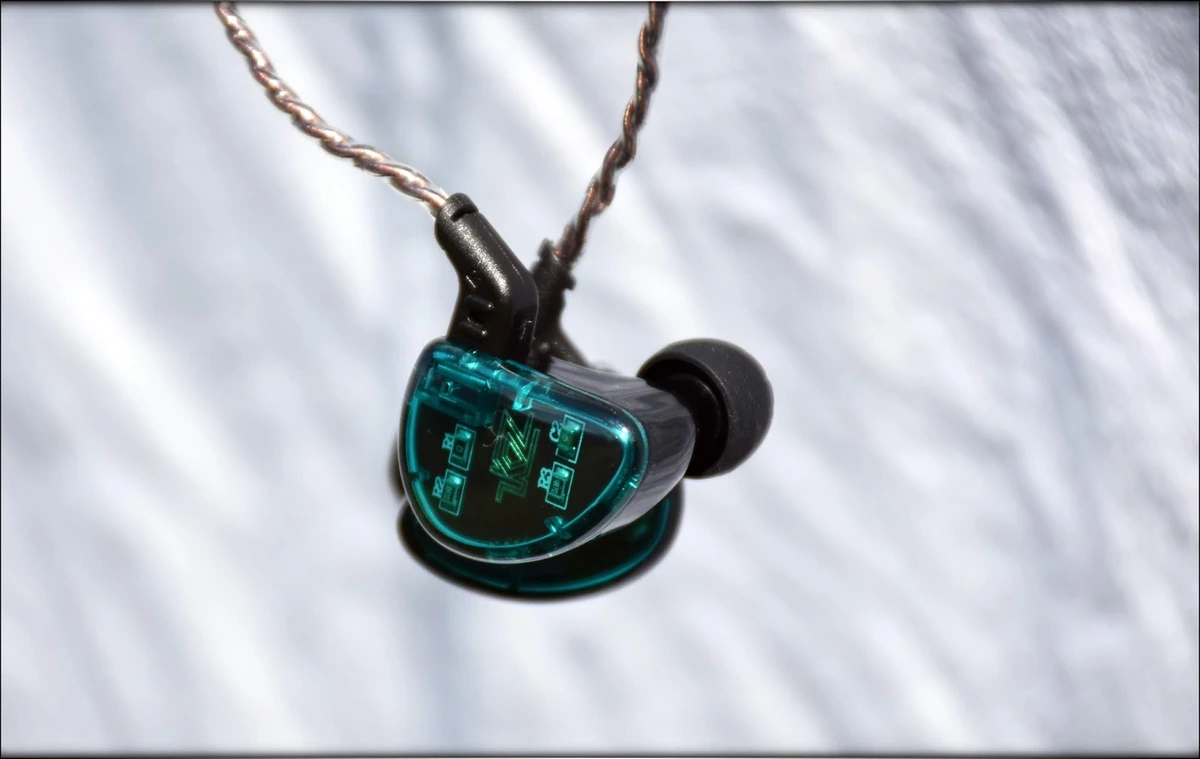 KZ AS10 Knowledge Zenith Review IEMs 