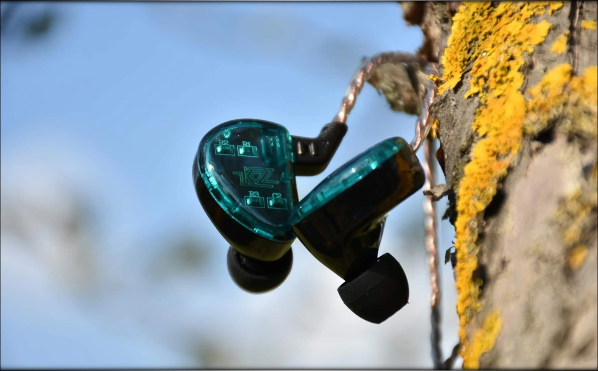 KZ AS10 Knowledge Zenith Review IEMs 