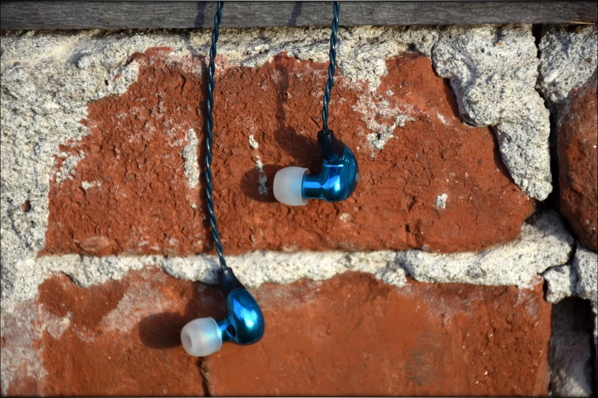 FLC 8N In Focus On A Old Brick Wall FLC 8N In Focus On A Old Brick Wall