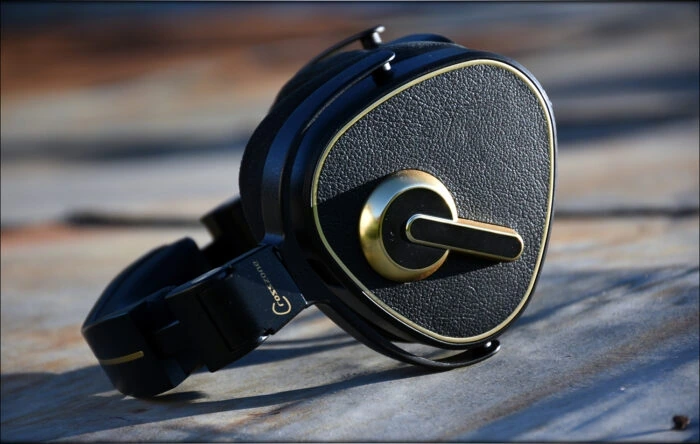 Gentle Art Of Listening - Crosszone CZ-1 Headphones Review 