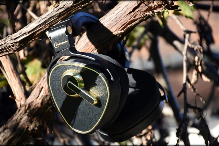 Gentle Art Of Listening - Crosszone CZ-1 Headphones Review 