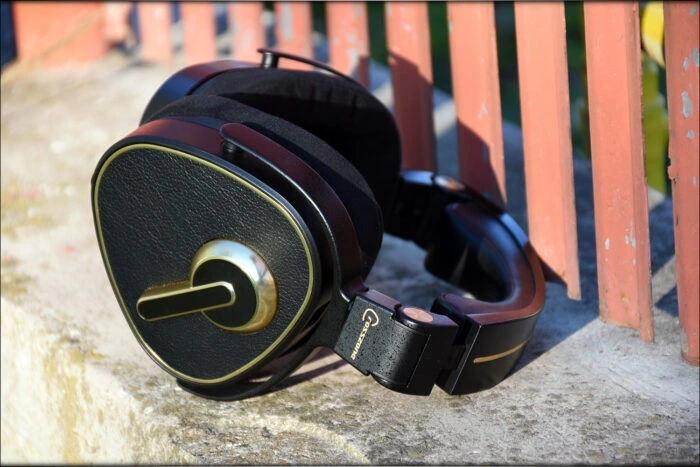 Gentle Art Of Listening - Crosszone CZ-1 Headphones Review 