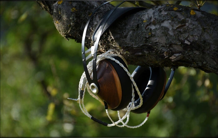 Meze 99 Classic Silver Balanced Cables Review Meze 99 Classic Silver Balanced Cables Review