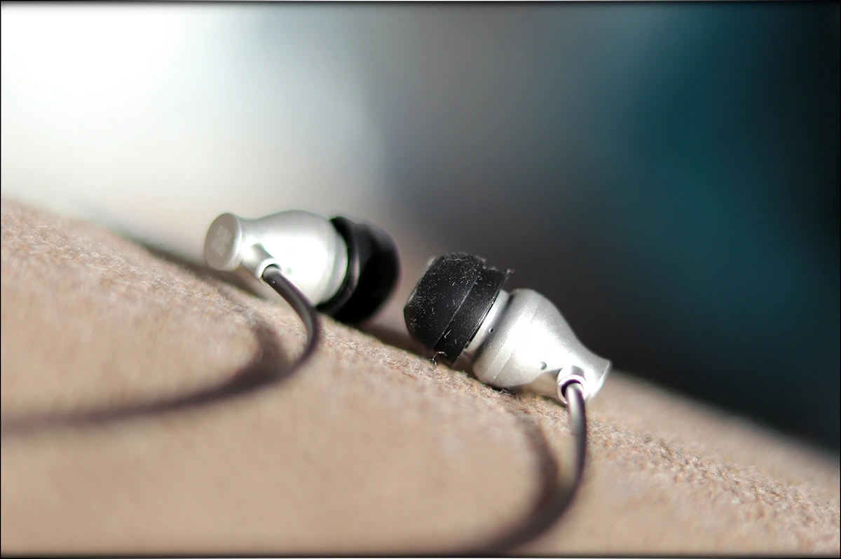 True Slayer - HIFIMAN RE800 Silver IEMs Review