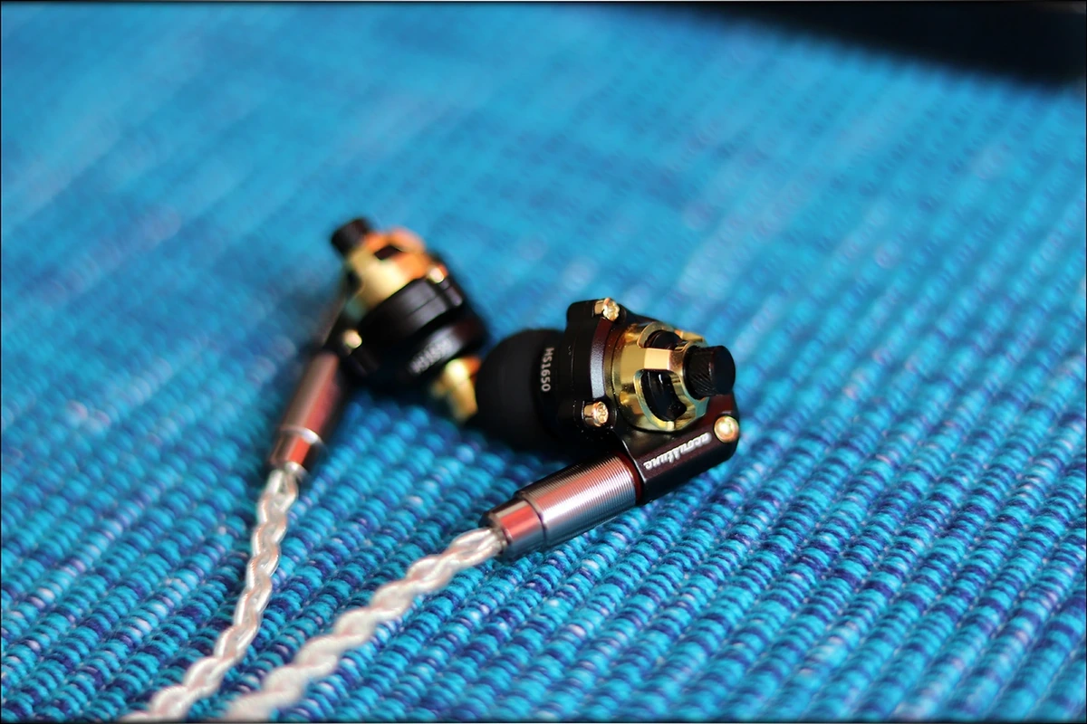 Acoustune HS1650CU Dynamic Driver IEMs Review Audiophile-Heaven