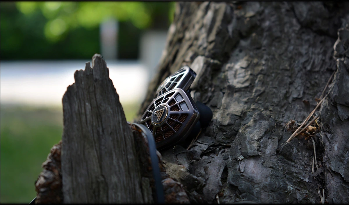 Magical Warmth - Audeze iSine 20 Planar IEMs Review Magical Warmth - Audeze iSine 20 Planar IEMs Review