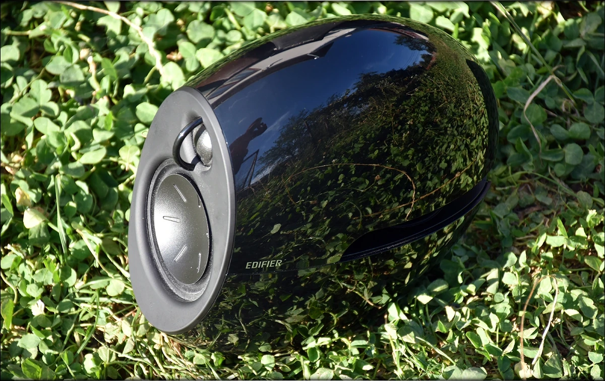 Liquid Sound - Edifier E25 Luna Speaker Review