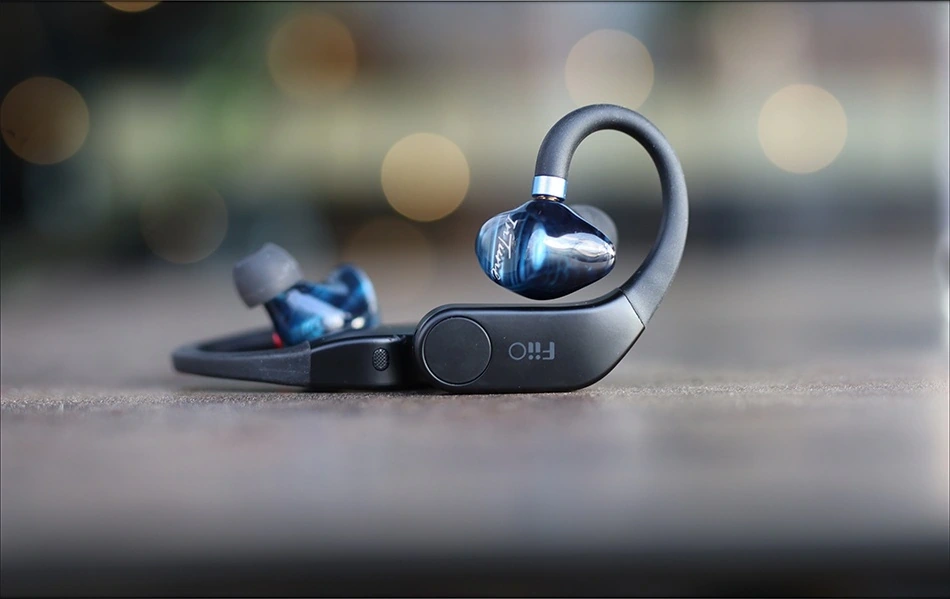 FiiO UTWS3 TWS Bluetooth Adapters - Portability's With Us