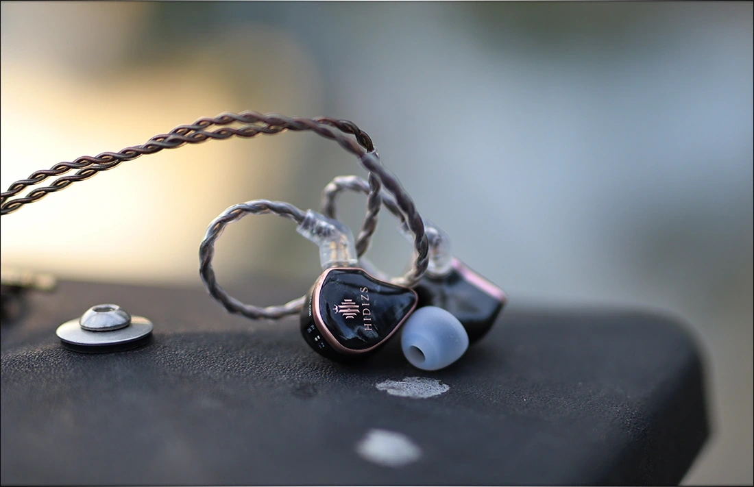 HIDIZS MD4 IEMs - 4 Balanced Armatures For Fun — Audiophile Heaven