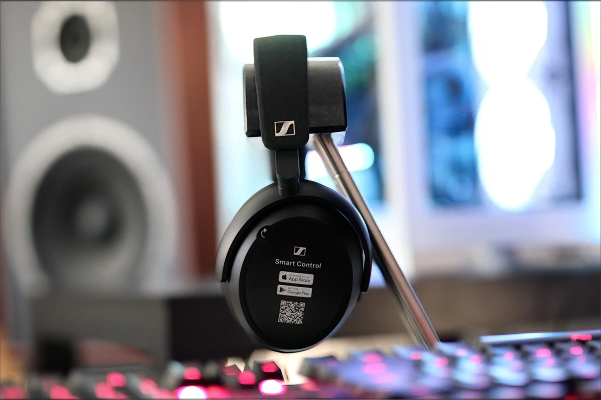 Sennheiser Momentum 4 review